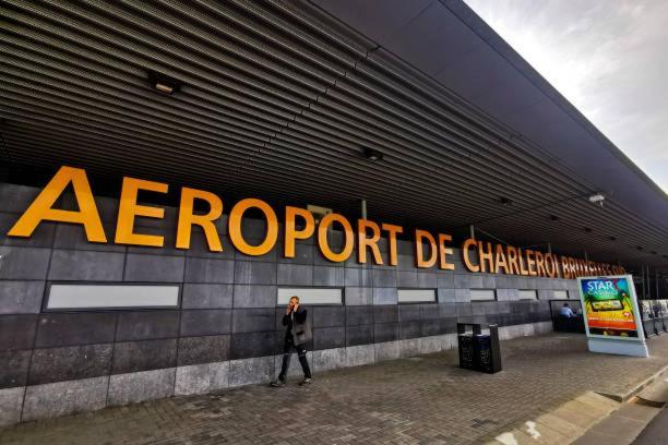 Villa Charbonnel 4 Bruxelles-Charleroi-Airport Exterior foto